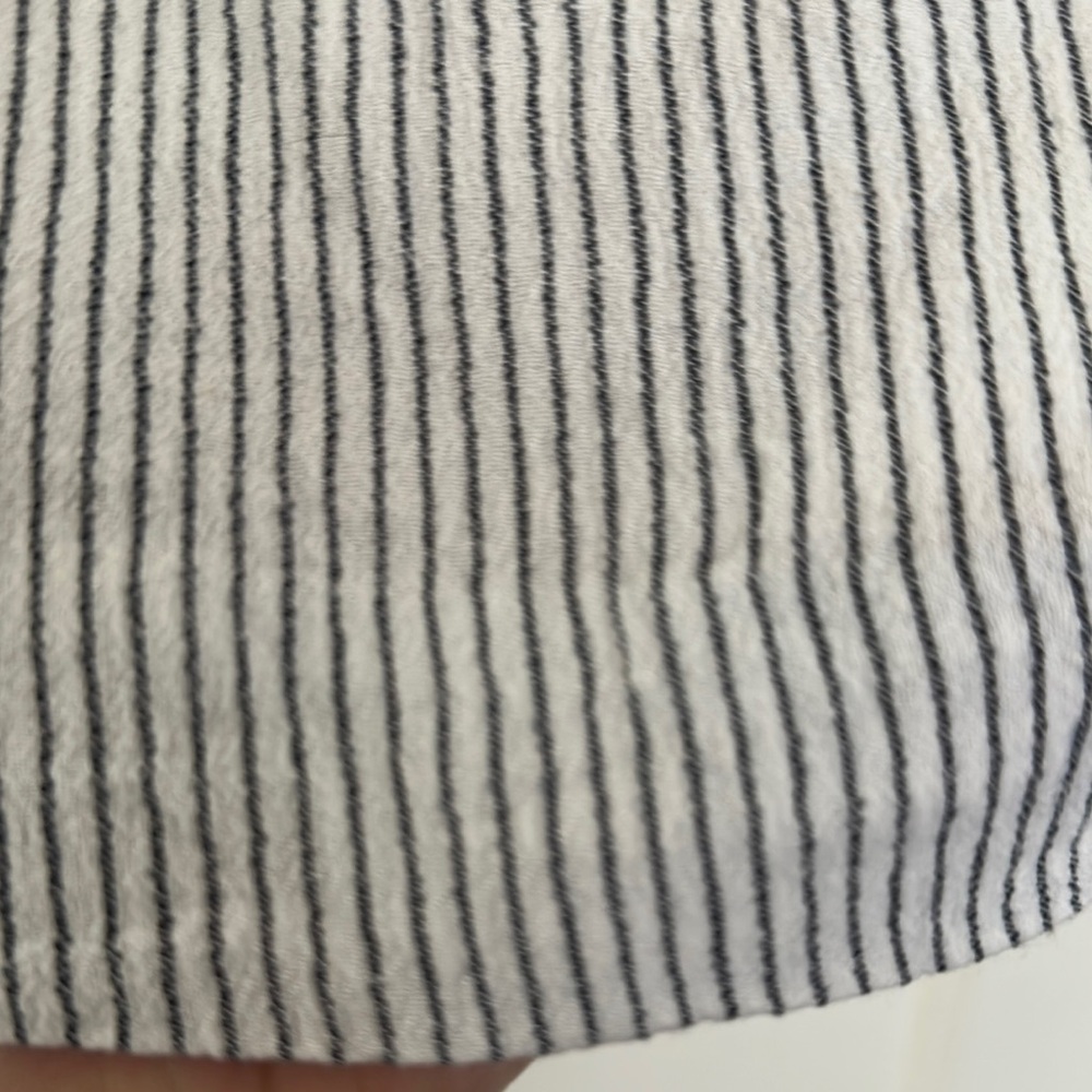 Striped Off-Shoulder Top - Rungolee - Picture 2 of 3